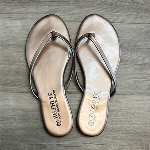 Women's Metallic Sandals
